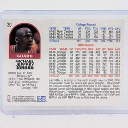 1992-93 Michael Jordan NBA Hoops Chicago bulls alternative image