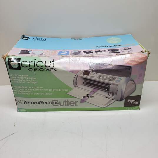 Cricut Expression Electronic Cutter CREX001 IOB w/ Accessories image number 10
