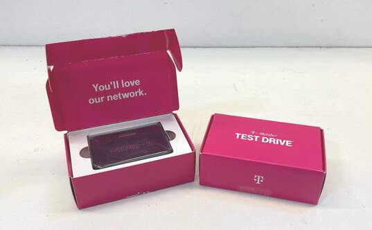 2 T-mobile T9 Test Drive Mobile Hotspot Black Kits image number 1