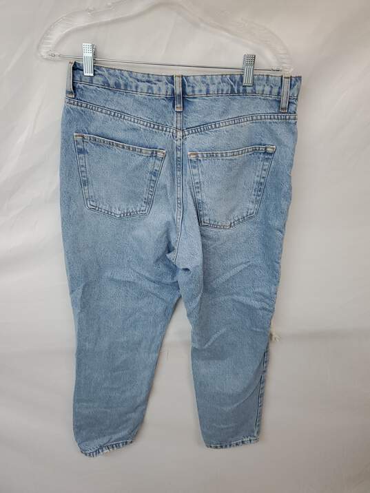 Wm TOPSHOP High-Rise Mom Distressed Blue Jeans Sz W30 x L28 Petite W/Tags image number 3