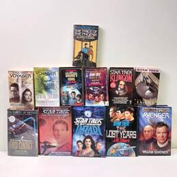 Bundle of Twelve Assorted Star Trek Books
