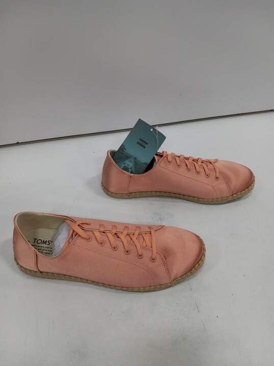 TOMS Lena Women's Pink Lace-Up Low Cut Shoes Size 10 NWT image number 2