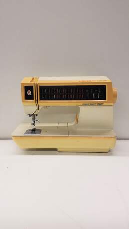 Singer Touch-Tronic 2010 Memory Sewing Machine alternative image