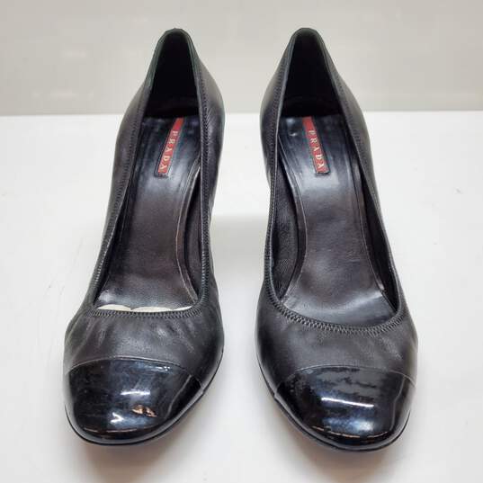 WOMENS PRADA BLACK LEATHER CONED HEELS SIZE 39 image number 2