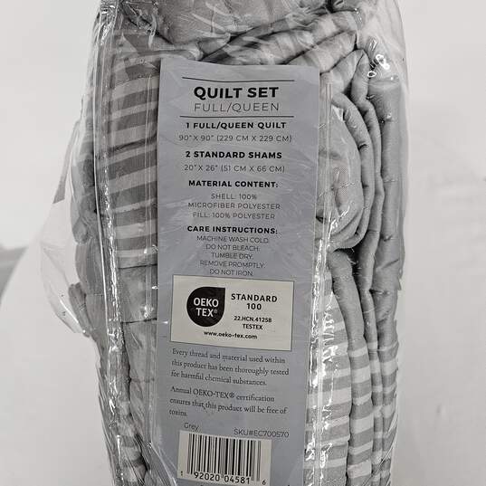 Gray Striped Full/Queen Quilt Set image number 3