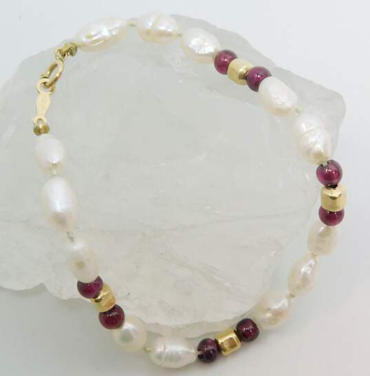 14K Yellow Gold Clasp & Ball Bead w/Garnet Ball Beads Pearl Bracelet 5.2g image number 1