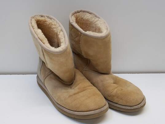 Ugg Australia Women's Brown Classic Short Leather Sheep Fur Boot Size 6W image number 3