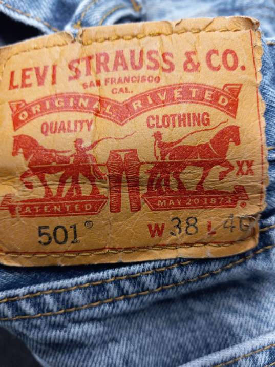 Men’s Levi’s 501 Straight Leg Jeans Sz 38x40 image number 4