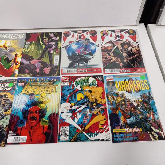 Bundle of 12 Marvel Comic Books image number 3