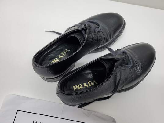 AUTHENTICATED Prada Black Pebble Leather Men's Lace Up Shoes image number 2