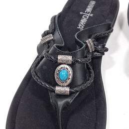 Minnetonka Women's Black Flip Flops Size 8 alternative image