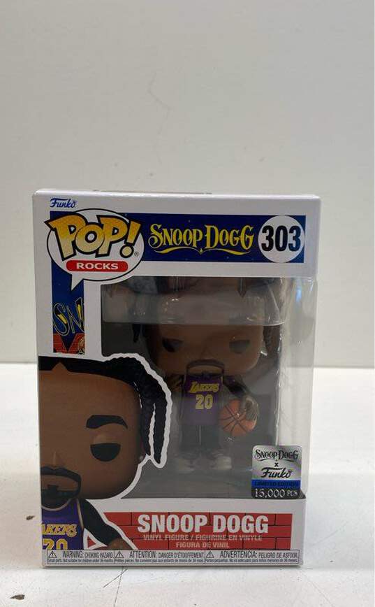 Funko Pop! Snoop Dogg #303 Limited Edition 15,000 Pieces image number 1