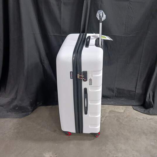 Swiss Gear 28In White Lockable Luggage image number 3