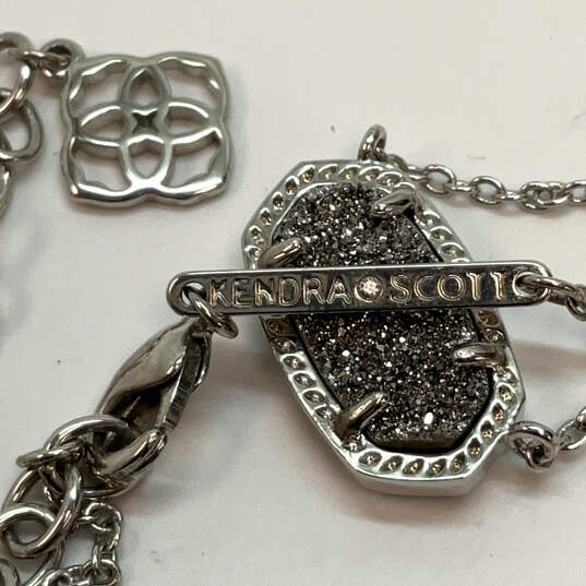 Designer Kendra Scott Silver-Tone Link Chain Elisa Pendant Necklace image number 2