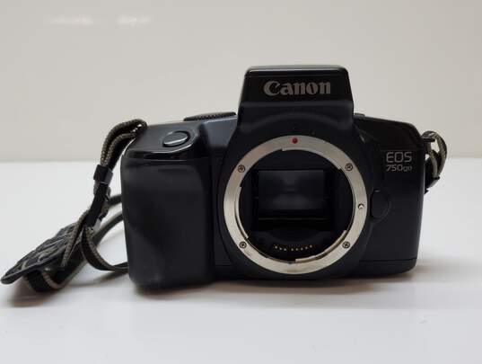 Canon Eos 750 35mm Camera Body For Parts/Repair image number 1