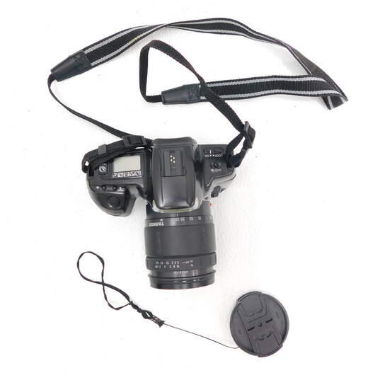 Minolta Dynax 300si 35mm SLP Camera w/ Tamron 28-105mm Lens & Bag image number 6