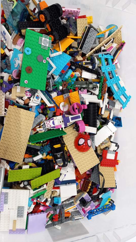 9lb Bulk of Assorted Lego Building Bricks and Pieces image number 1