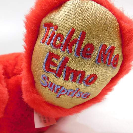 Vintage Sesame Street Plush Toys Tickle Me Elmo Surprise & Big Bird Puppet image number 6