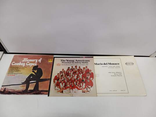 Bundle of 10 Assorted Vintage Folk/Country Vinyl Records (60s,70s,80s) image number 4