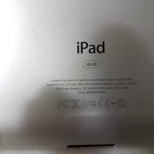 Apple iPad 2 (Wi-Fi Only) Model A1395 storage 16GB image number 5