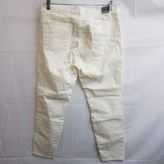 J Brand Hand-Printed Mid-Rise Capri Pants White Size 32 image number 2