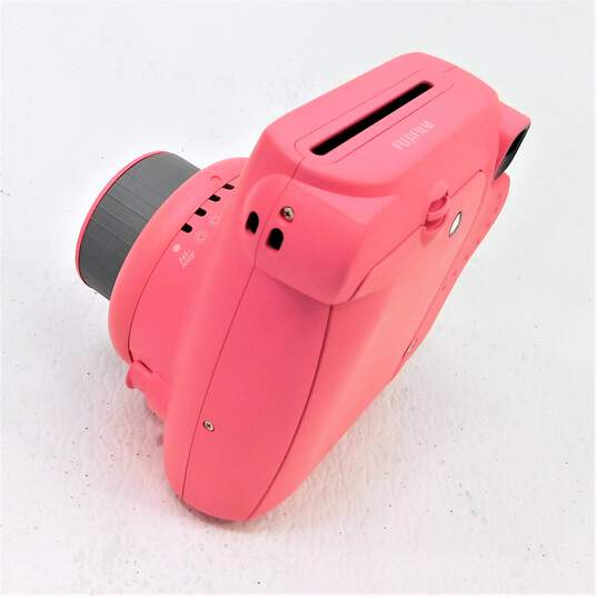 Fujifilm Instax Mini 9 Pink Instant Film Camera w/ Case image number 4