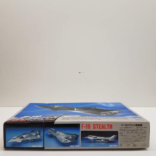Vintage ARII F-19 Stealth Fighter 1987 1:48 Model Kit #A346 Dual Seat Version IOB image number 2