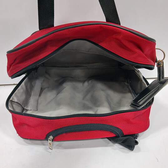 Swiss Tech Red Carry On Bag image number 5