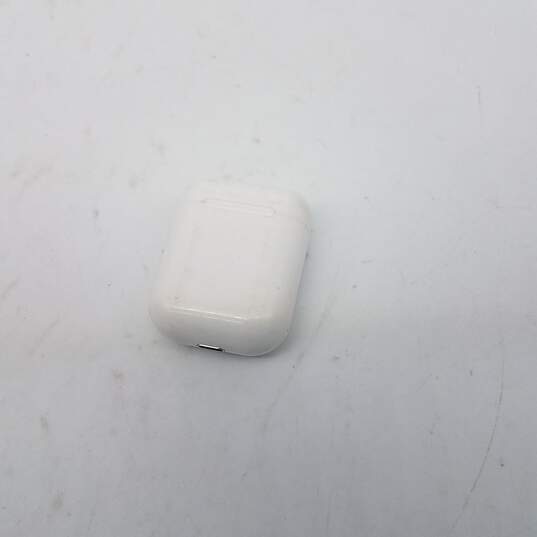 Apple Air Pods for Parts and Repair image number 2