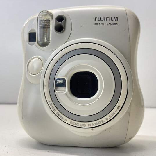 Fujifilm Instax Mini 25 Instant Camera image number 1