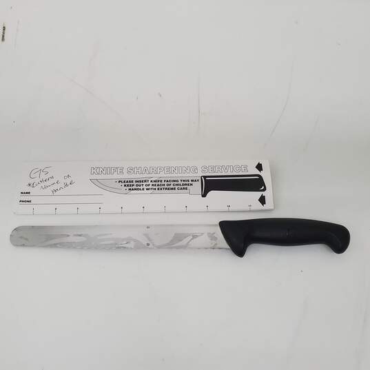 Zwilling J.A. Henckels 32202-256 10 Inch Serrated Bread Knife image number 1