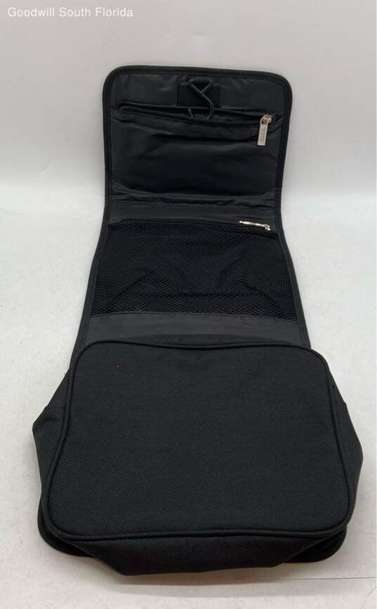 Authentic Burberry Womens Black Lightweight Fragrances Mini Travel Bag image number 6