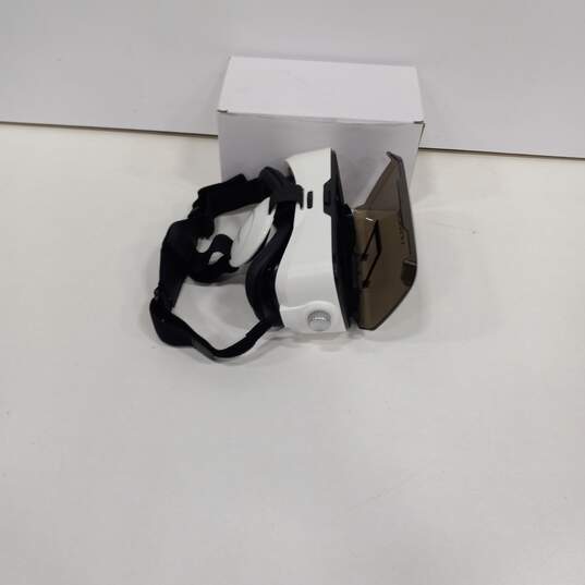 Virtoba VR Smartphone Headset IOB image number 4