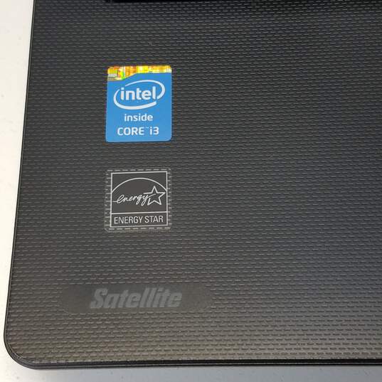 Toshiba Satellite C55T-B5109 Intel Core i3 Windows 10 image number 6