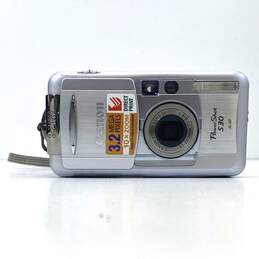 Canon PowerShot S30 3.2MP Compact Digital Camera alternative image