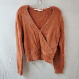 ASTR The Label Soft Orange V-Neck Sweater Size M