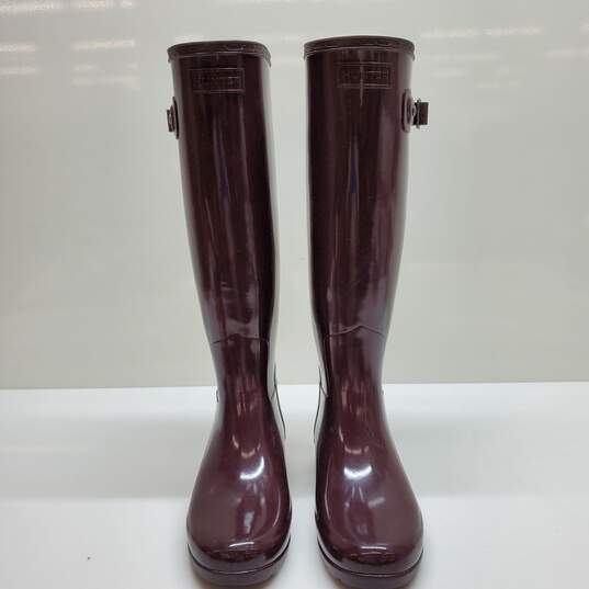 WOMEN'S HUNTER 16in BURGUNDY RUBBER BOOTS SIZE 5 image number 3