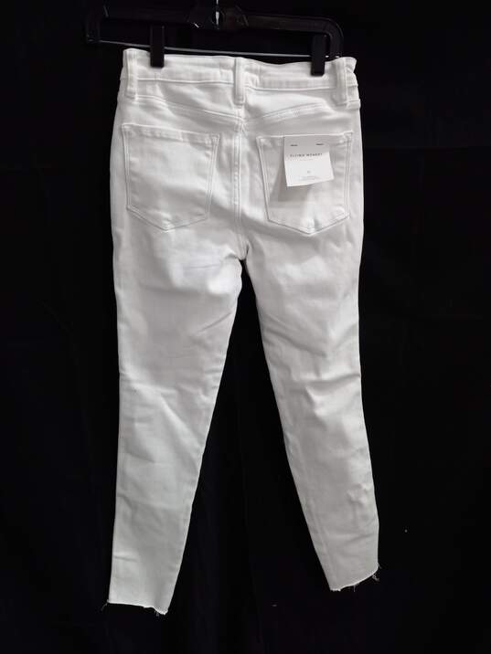 Flying Monkey White Crop Skinny Jeans Women's Size 26 image number 2