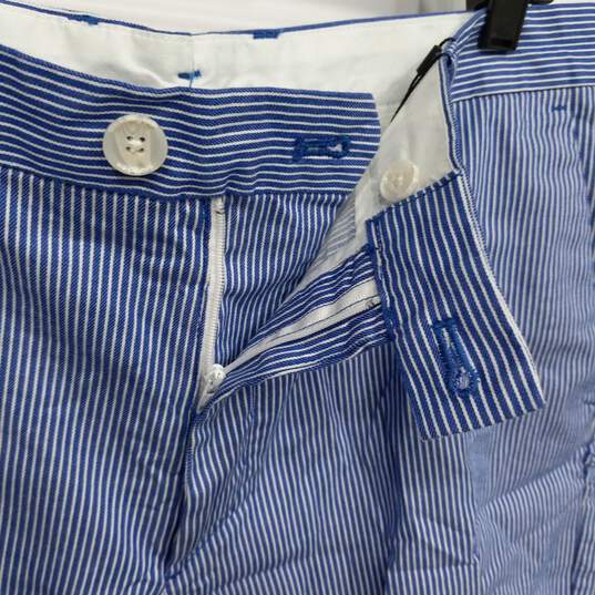 Calvin Klein Men's Blue Stripe Seersucker Weekend Shorts Size 33W NWT image number 3
