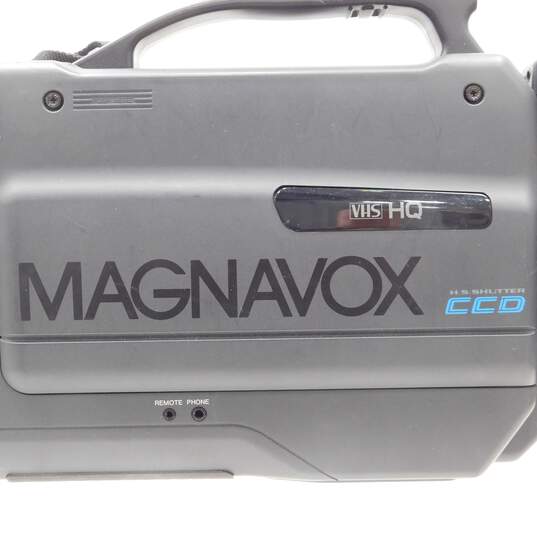 Magnavox CVM310AV01 VHS Movie Maker Video Camcorder w/ Bag image number 12