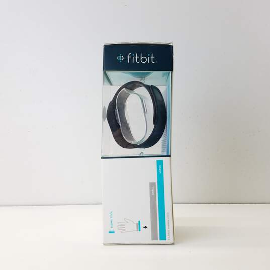 Fitbit Charge Wireless Activity Wristband Size L image number 4
