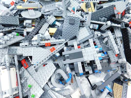 5.6 LBS LEGO Star Wars Bulk Box image number 1