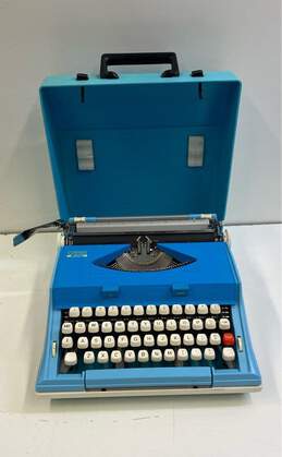 Sears "Malibu" Manual Typewriter