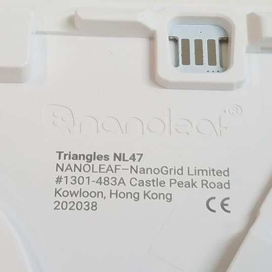 Nanoleaf Shapes Triangles Smart Kit 7 Light Panels Connect+ image number 9