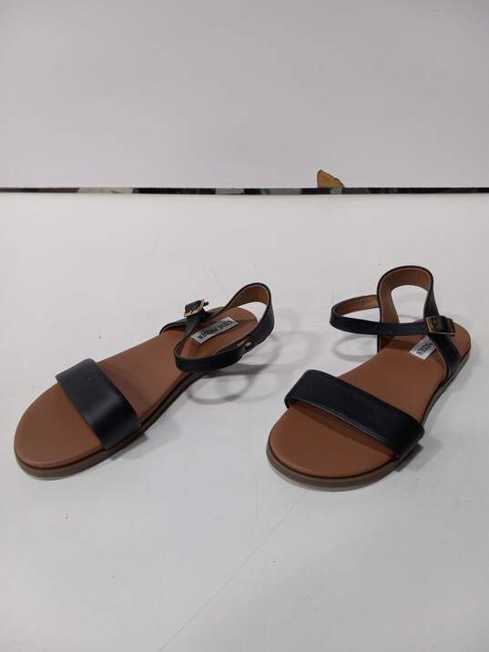 Steve Madden Women's Black Leather Strap Sandals Size 9.5 image number 1