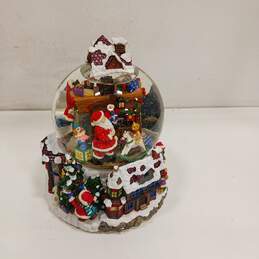 Vintage Kirkland Christmas Santa Claus Bear Snow Globe New In Box alternative image