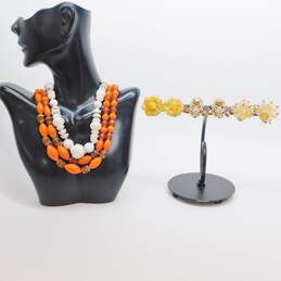 VNTG Orange Yellow White Colorful Clip-On Earrings & Necklaces 113.8g