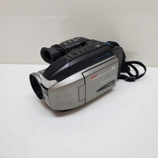 UNTESTED Panasonic PV-L758D VHSC Video Camera Camcorder HD with Zoom image number 1