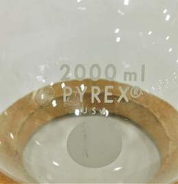 Pyrex Vista 2000ml 2 Liter Round Bottom Boiling Flask 24/40 Neck alternative image