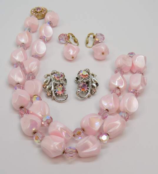 Vintage Bergere & Coro Goldtone Pink Aurora Borealis Crystals & Plastic Beaded Necklace & Matching Drop & Rhinestone Leaf Clip On Earrings 82.3g image number 2